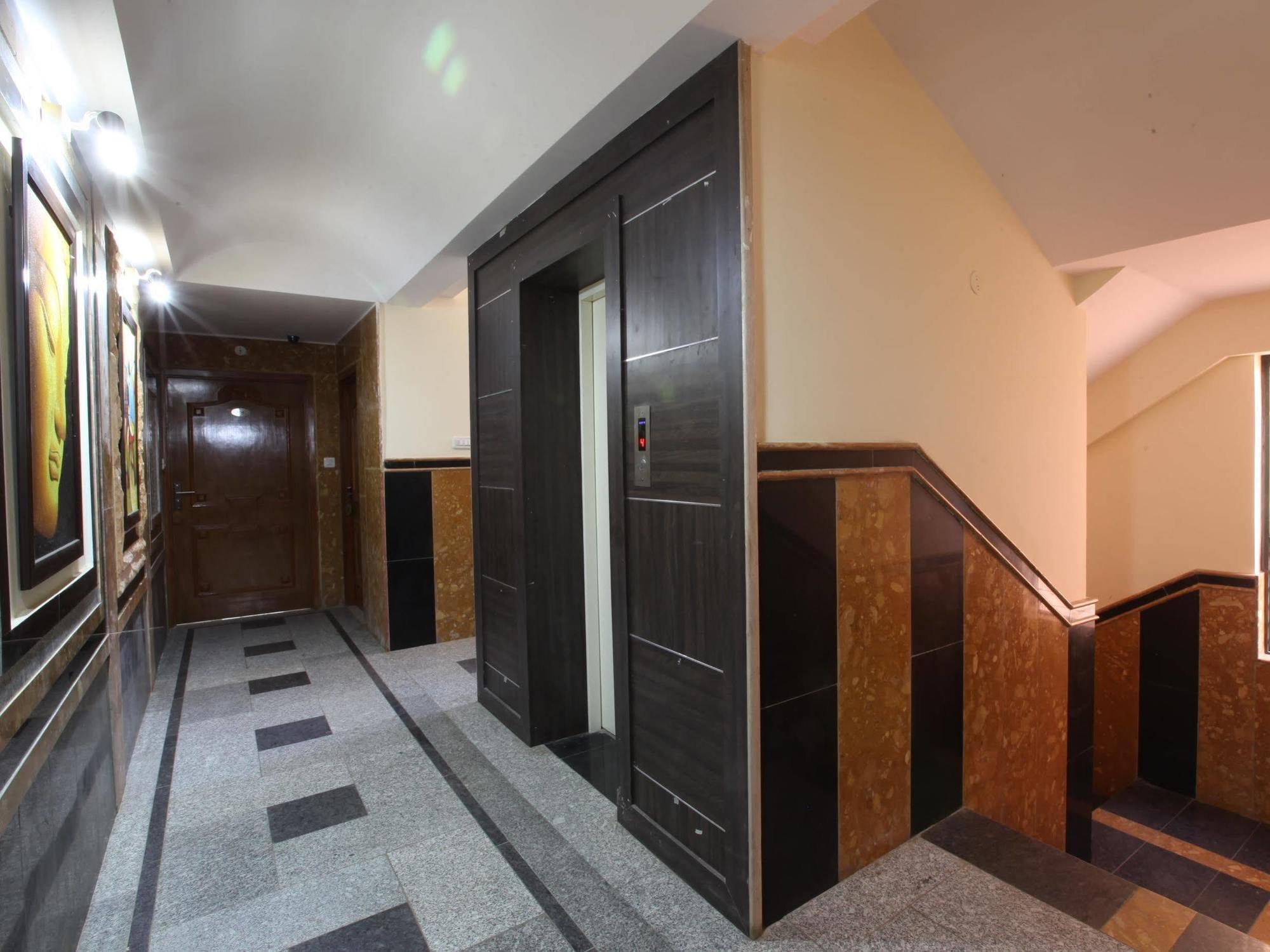 Treebo Trend Woodsvilla Suites Bapu Nagar Τζαϊπούρ Εξωτερικό φωτογραφία
